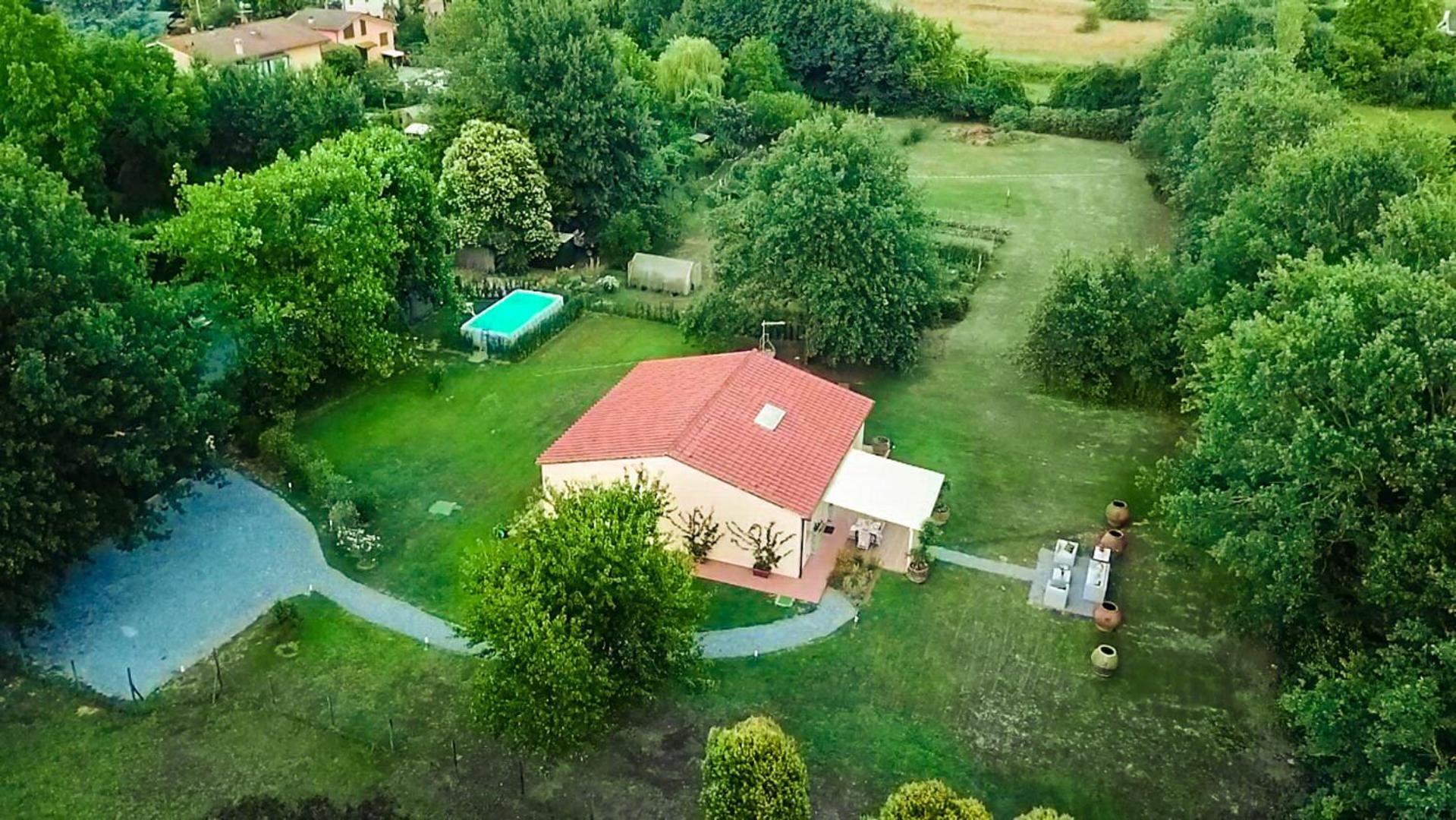 Villa Bassotta, A Charming Cottage Лукка Экстерьер фото